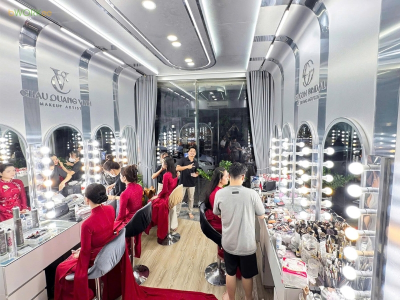 Không gian thực tế tại Châu Quang Vinh Makeup Academy