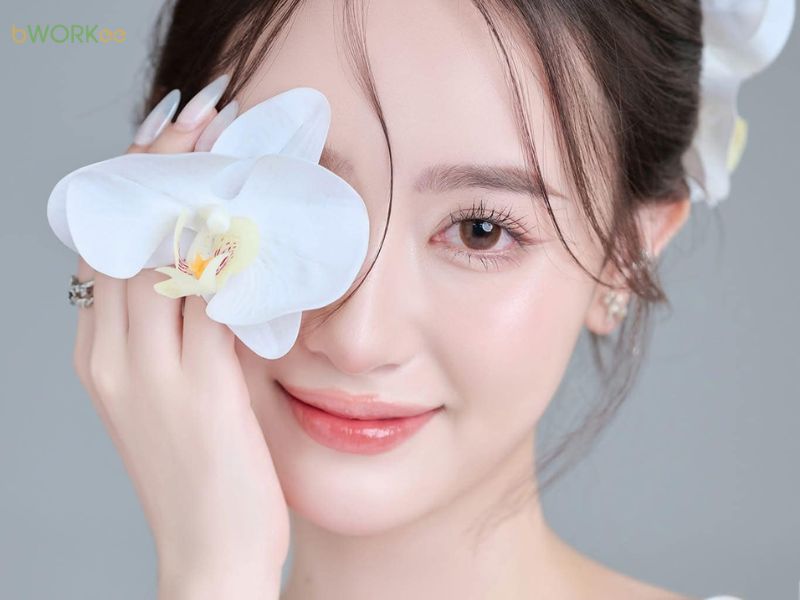 Giới thiệu tổng quan về Make up UynUyn