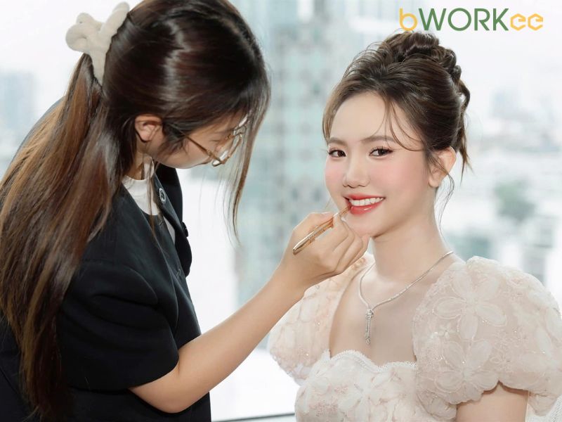 Giới thiệu chung về Hiwon Makeup & Academy