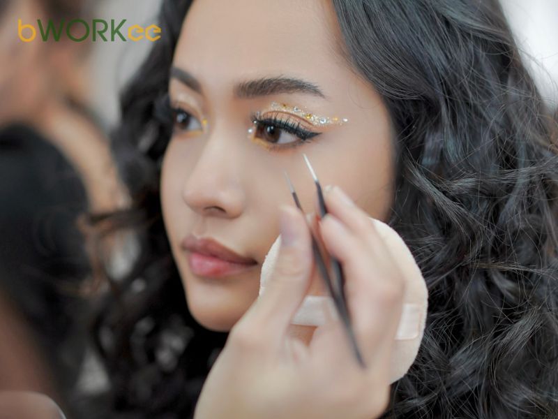 Dịch vụ trang điểm chuyên nghiệp