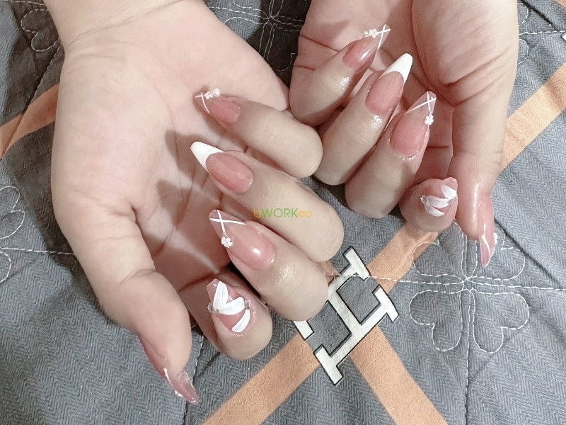 Lý do nên chọn lựa dịch vụ làm móng tại nhà phường Bình Tây?