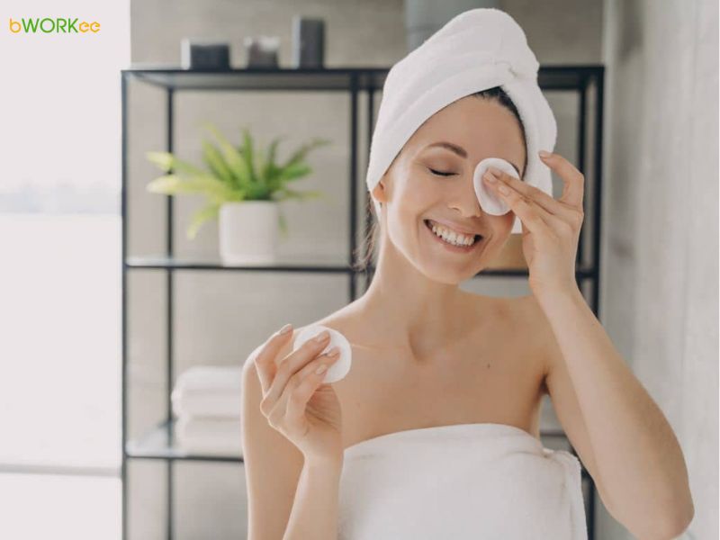 Làm sạch da mặt và dưỡng da
