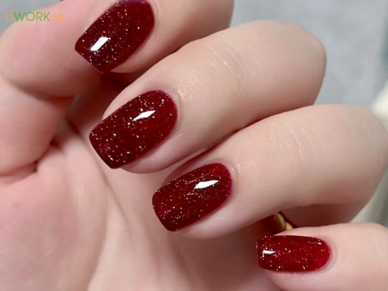 Mẫu nail màu đỏ thạch – Trong suốt và nhẹ nhàng