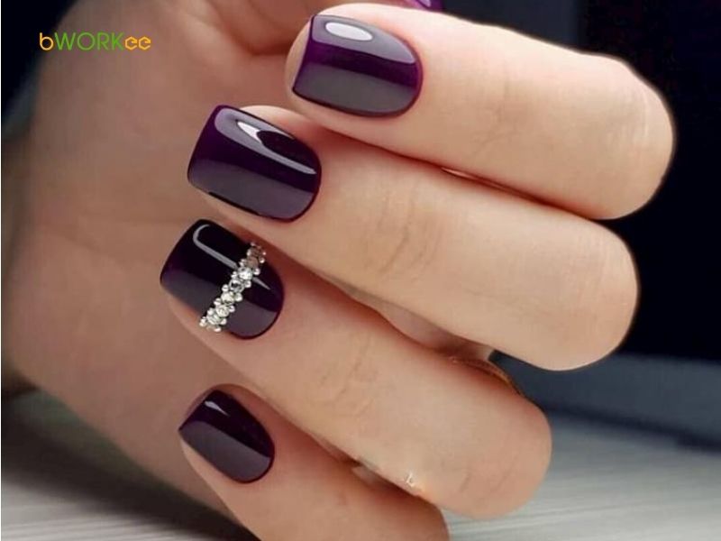 Nail màu tím đậm/tím than
