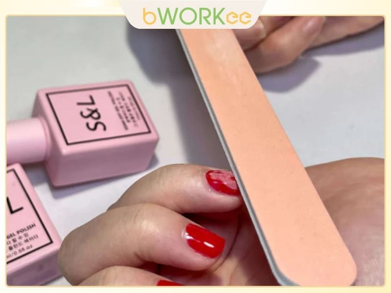 Cách Gỡ Sơn Gel Không Cần Acetone (Dũa Nhẹ Lớp Gel)