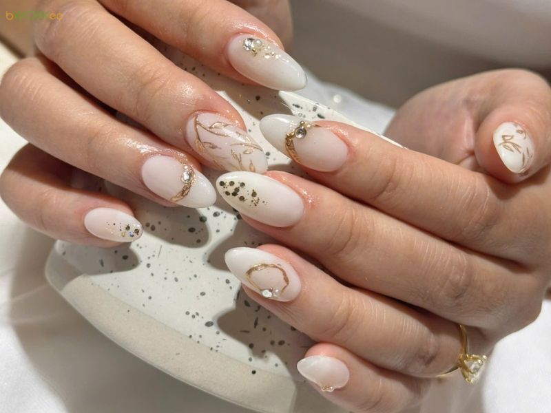 Hướng dẫn đặt lịch làm nail tại gia quận Bình Thạnh nhanh chóng
