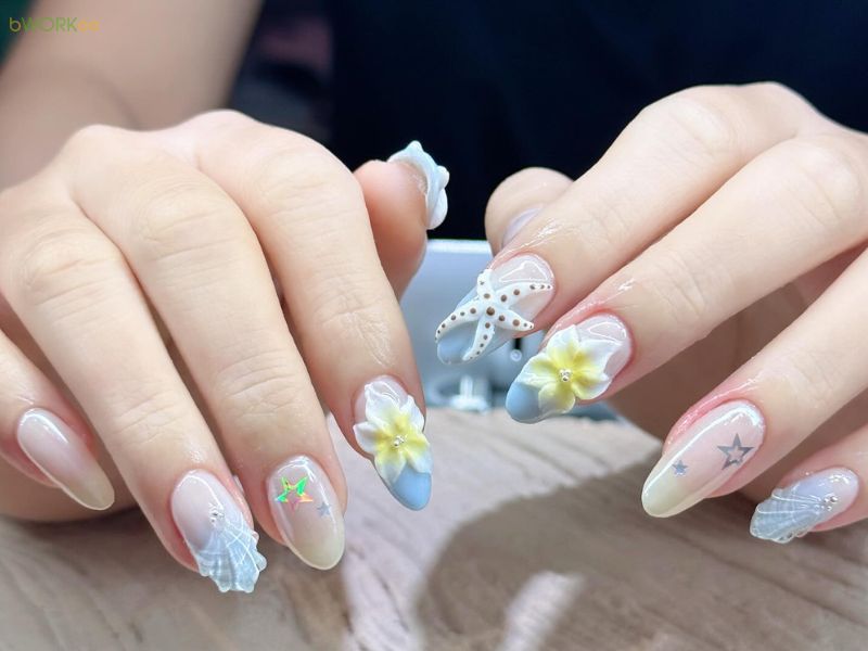 Tiệm Nail Trên Gác